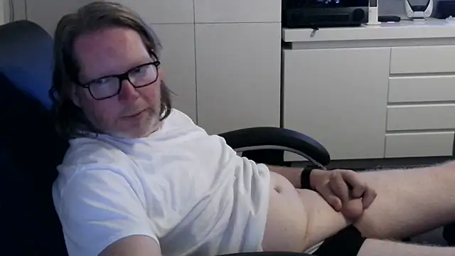 VSteph online show from July 8, 2026, 10:25 pm