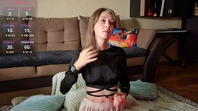 NinaNovalicious online show from June 8, 2026, 6:36 am