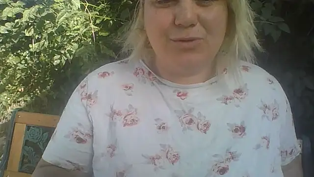 IvannaMystique online show from June 19, 2026, 6:40 am