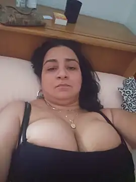 paulinaDiaz1 online show from June 24, 2026, 12:59 pm