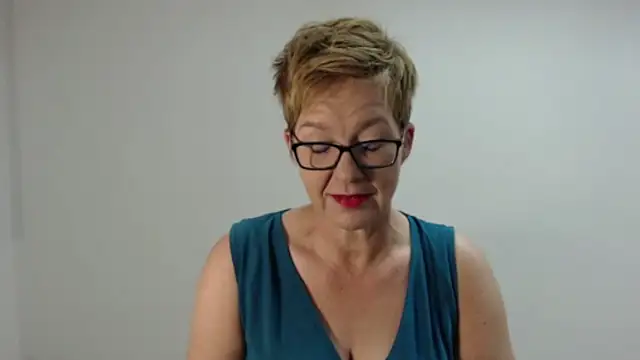 Sofie69Velvet online show from July 24, 2026, 7:39 am