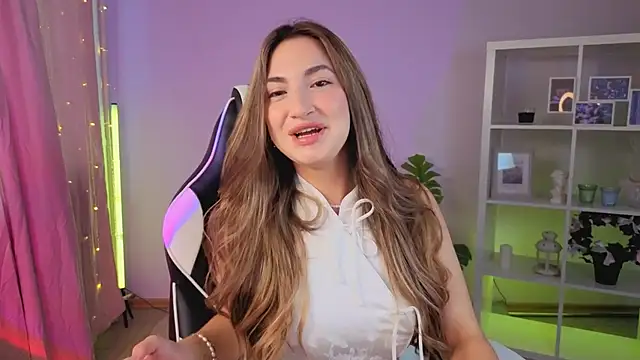 MelissaLovvv online show from July 24, 2026, 3:37 am