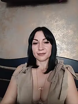 FireLily332 online show from February 1, 2025, 12:47 pm