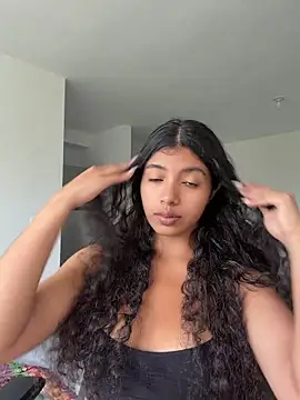 viktorya xue online show from June 25, 2026, 1:04 pm
