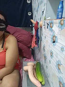 tina8th online show from June 15, 2026, 4:42 pm