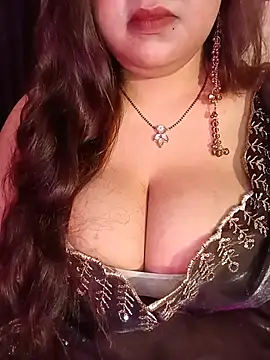 Suhanakhan00 online show from August 4, 2026, 10:18 am