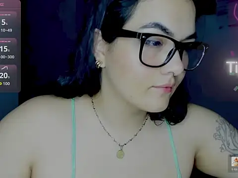 Babe-sofi online show from July 6, 2026, 10:23 pm