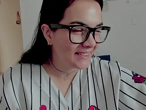 Babe-sofi online show from July 17, 2026, 5:29 pm