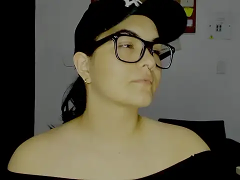 Babe-sofi online show from July 19, 2026, 2:26 am