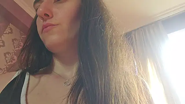 AlejandraDelaney online show from June 22, 2026, 12:35 pm