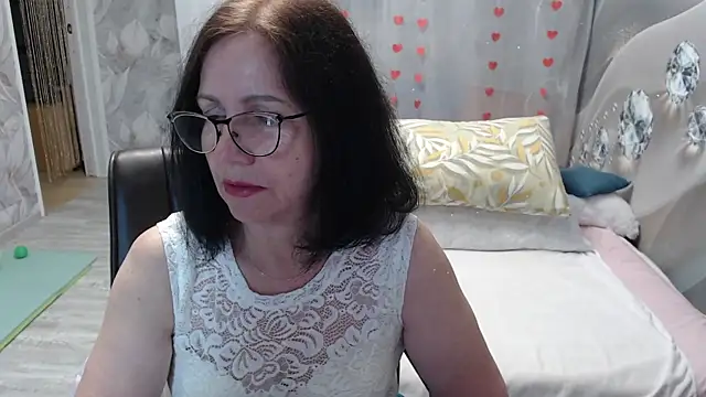 OlgaHottie online show from July 12, 2026, 12:01 am