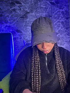 Melany Williams online show from July 30, 2026, 12:15 pm