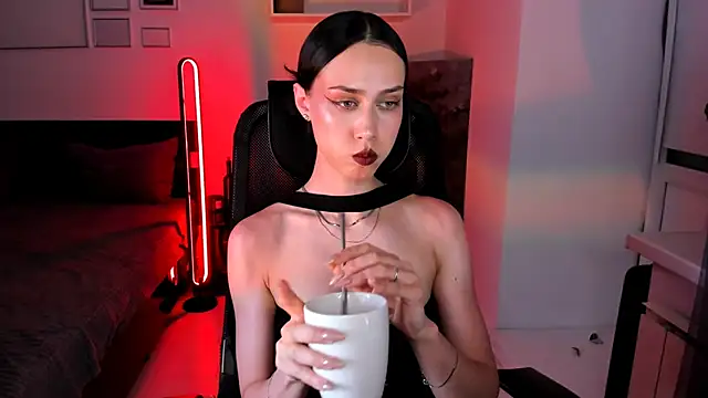 unaericaabistrong online show from May 16, 2026, 7:12 pm