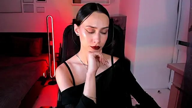 unaericaabistrong online show from May 19, 2026, 7:20 pm