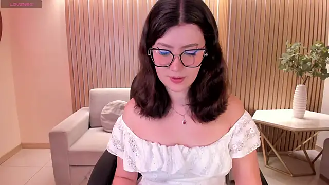 AmberFarrell online show from July 25, 2026, 8:06 pm