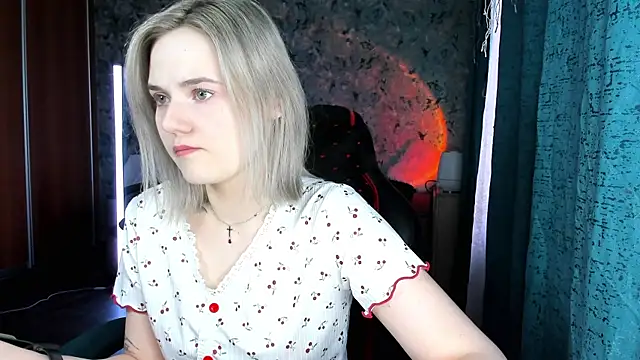 Your small bunny online show from May 12, 2026, 2:08 am
