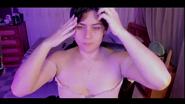 isabelacooperr online show from May 8, 2026, 4:51 am