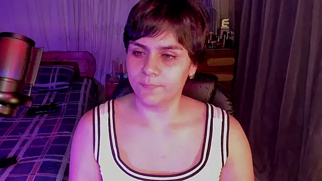 isabelacooperr online show from August 2, 2026, 5:06 am