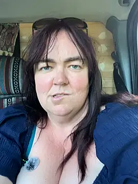 curvy-milf-abbie online show from June 24, 2026, 10:47 am