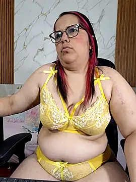 kiara scottt online show from June 24, 2026, 8:35 am