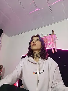 Scarllett BDSM online show from June 10, 2026, 3:39 am