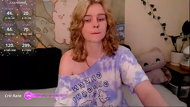Moona xx online show from June 21, 2026, 10:01 pm