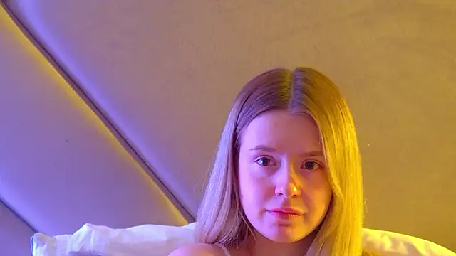 MilanaBalmain online show from June 11, 2026, 12:54 am