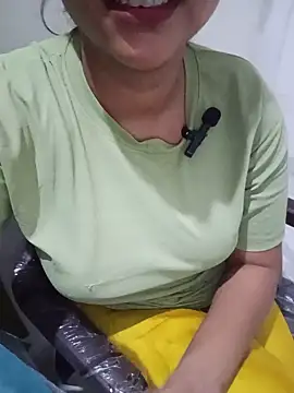 EeshaBhabi online show from July 15, 2026, 1:49 pm