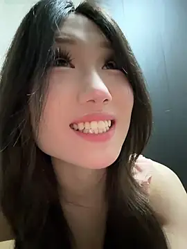xyebobs online show from July 19, 2026, 4:11 pm