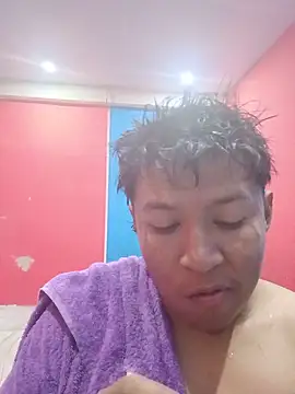 Tu papi 69  online show from May 29, 2026, 1:36 am
