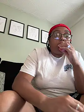 vanilla chocolate23 online show from July 14, 2026, 8:08 am