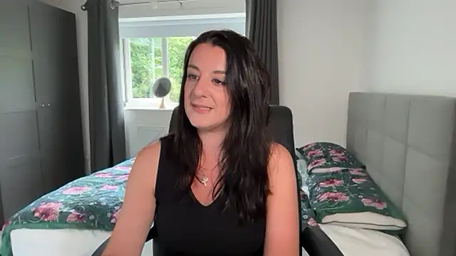 flatwhite0 online show from June 20, 2026, 3:48 pm