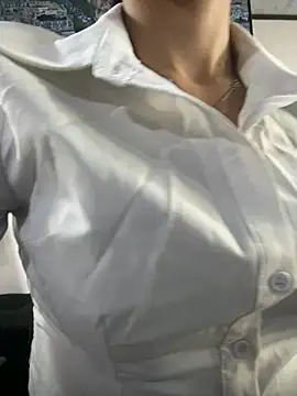 Amy Kiitty  online show from July 23, 2026, 1:53 pm