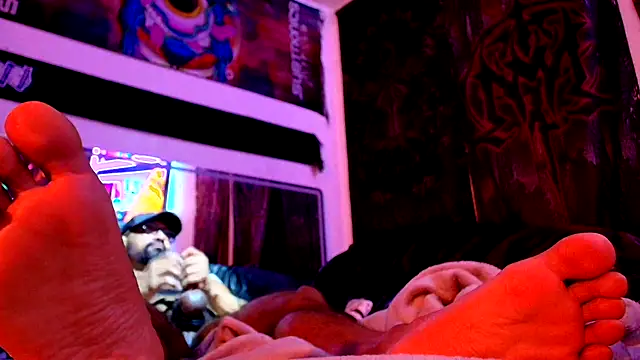 HORNYMEXDAD online show from December 9, 2024, 2:39 pm