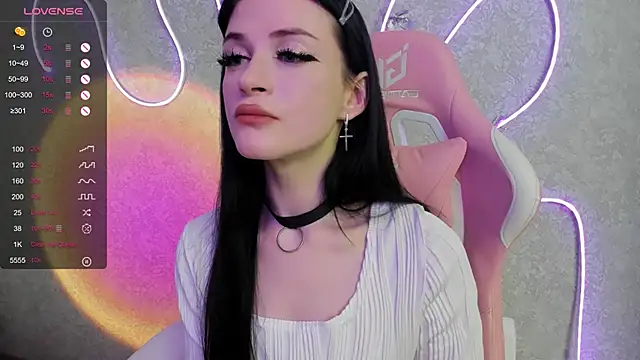 Molly Crystall online show from July 23, 2026, 3:48 am