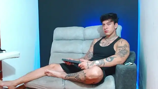 Snapshot of JUSTIN_FULLER1 chatting on May 15, 2026, 9:00 pm JUSTIN FULLER1 online show from May 15, 2026, 9:00 pm