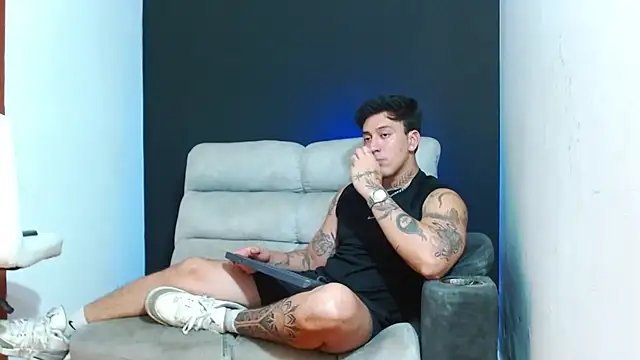 Snapshot of JUSTIN_FULLER1 chatting on July 12, 2026, 4:14 am JUSTIN FULLER1 online show from July 12, 2026, 4:14 am