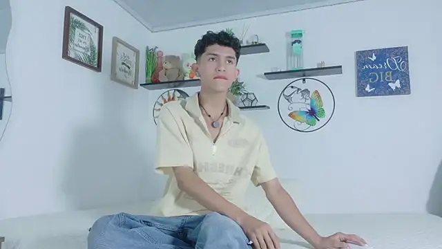 Noah tyler  online show from July 6, 2026, 7:16 pm