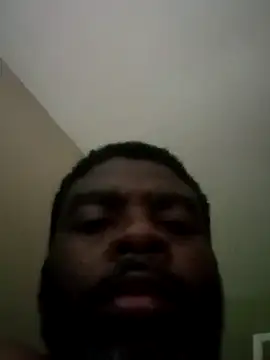 Snapshot of SLOWSTRO chatting on May 22, 2026, 4:56 pm SLOWSTRO online show from May 22, 2026, 4:56 pm