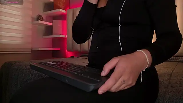 Megan mooree  online show from July 21, 2026, 12:51 pm
