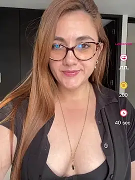 Shianrose online show from June 2, 2026, 10:23 pm