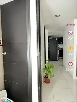 Shianrose online show from June 23, 2026, 7:56 pm