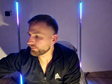 mikhael999 online show from June 16, 2026, 9:39 pm