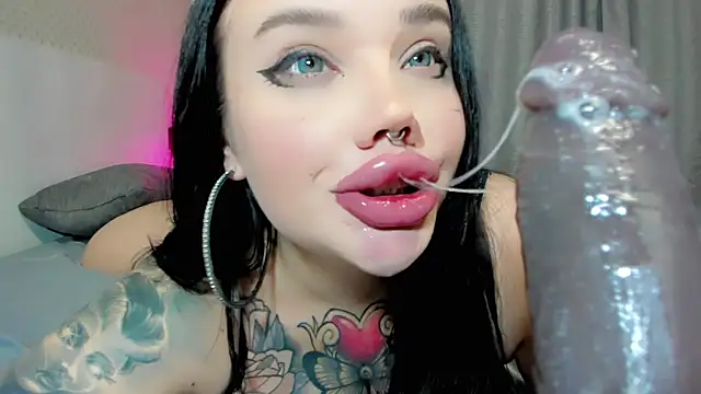 Aira vi online show from June 20, 2026, 2:03 am