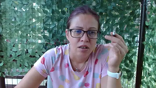 LadyHellene online show from August 6, 2026, 5:42 am