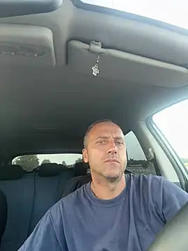 Lecatore80 online show from August 4, 2026, 3:58 pm