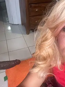 venustattoopussy online show from June 19, 2026, 3:11 am