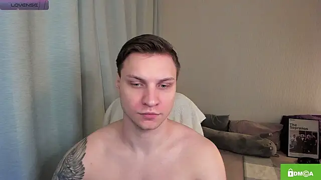 handsome guy01 online show from June 12, 2026, 9:25 pm