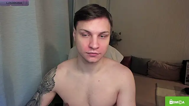 handsome guy01 online show from June 18, 2026, 12:11 am