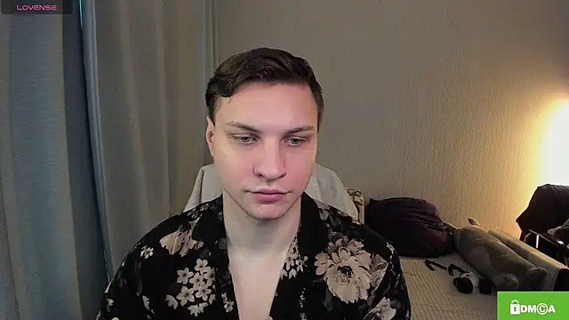 handsome guy01 online show from June 28, 2026, 4:46 pm